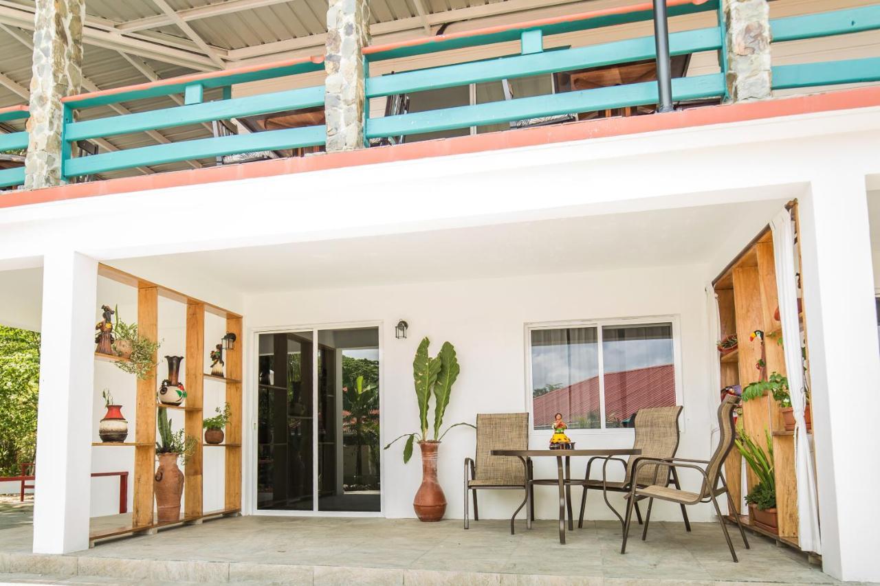Falling Leaves Lodge San Ignacio Exterior photo